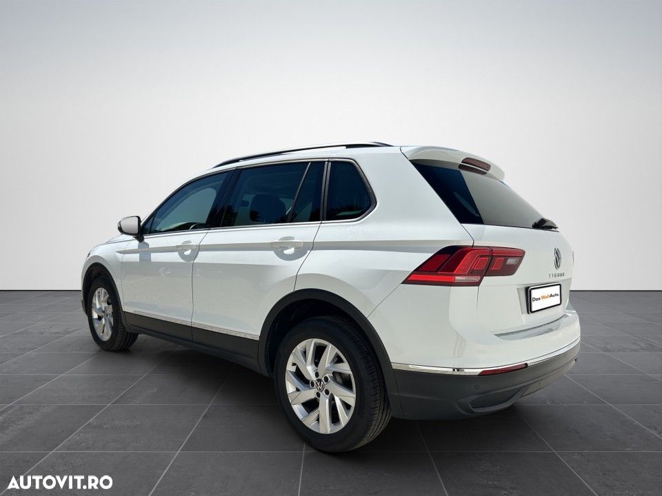 Volkswagen Tiguan - 4