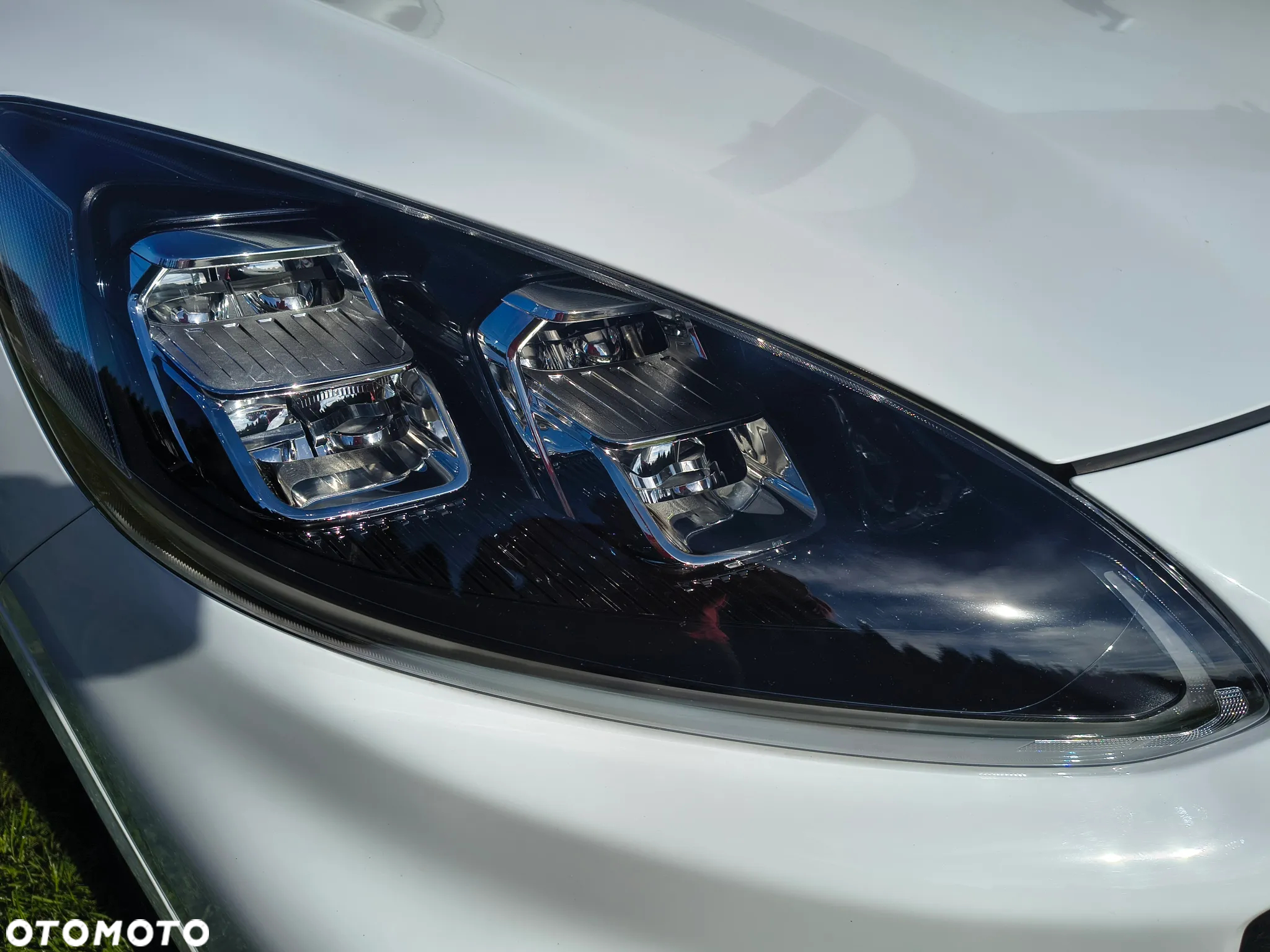 Ford Kuga 2.5 Duratec PHEV ST-LINE X - 9