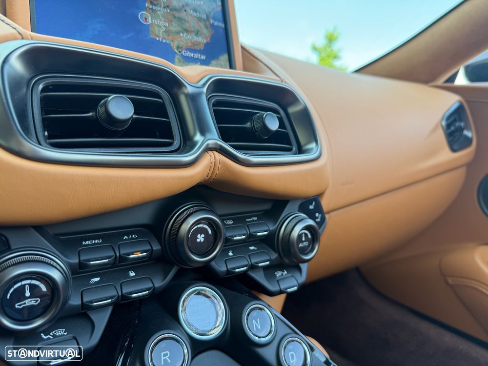 Aston Martin Vantage Roadster V8 - 22