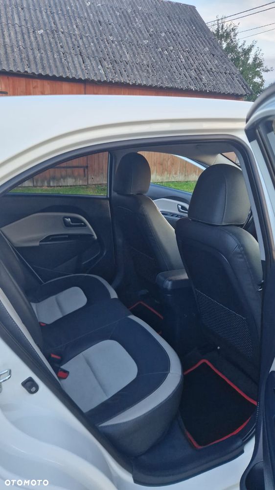 Kia Rio 1.4 Platinum Edition - 10