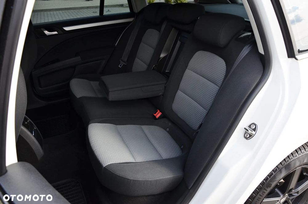 Skoda Superb 2.0 TDI Comfort - 30