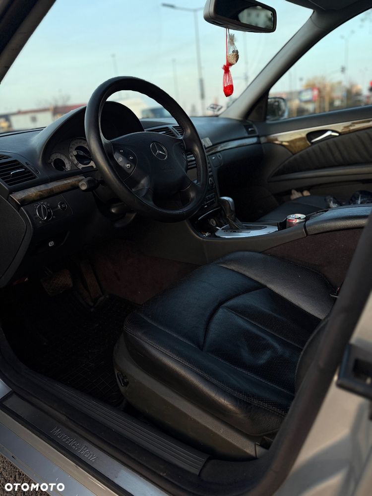 Mercedes-Benz Klasa E - 8