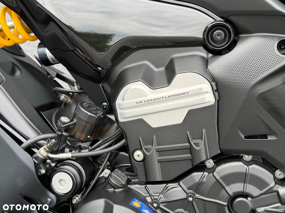 Ducati Diavel - 15