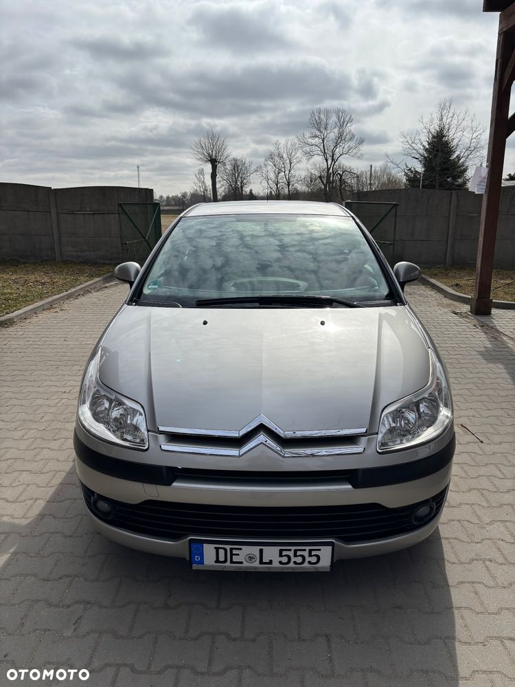 Citroën C4 1.4 16V Style - 28