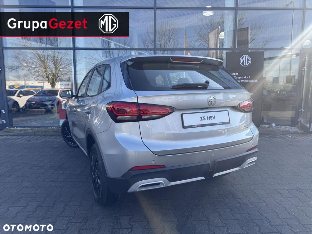 MG ZS - 4