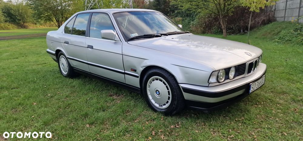 BMW Seria 5 520i - 31