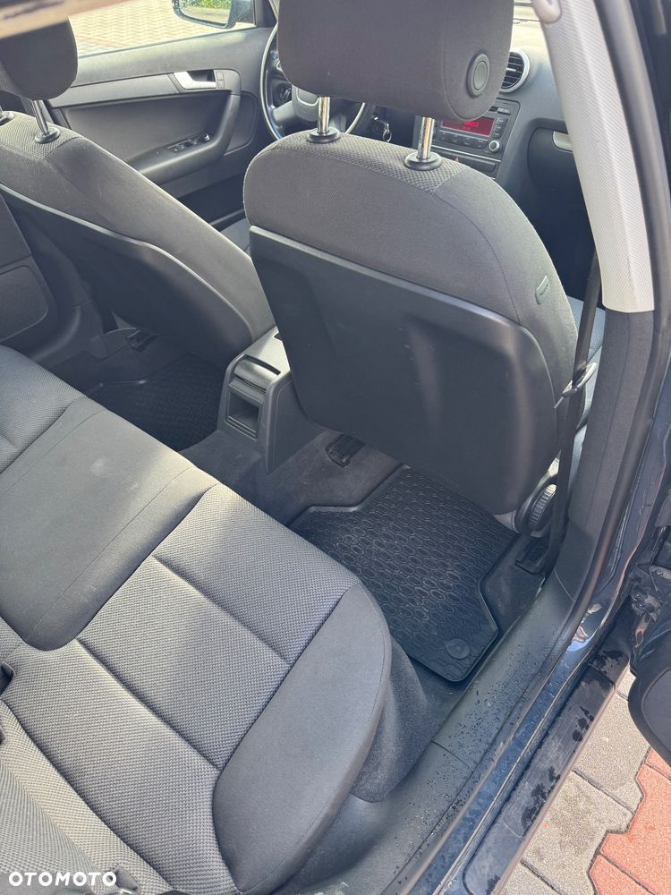 Audi A3 Sportback 1.2 TFSI Attraction - 8