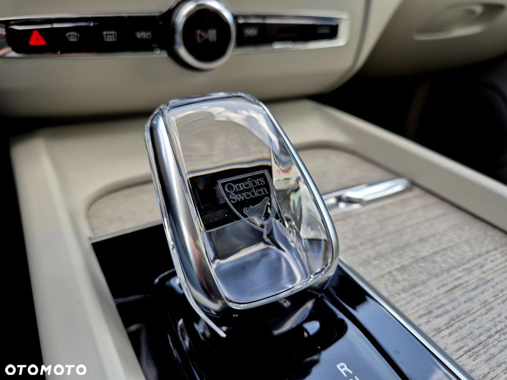 Volvo XC 60 B4 D AWD Geartronic Inscription - 17