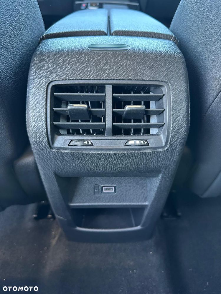 Opel Astra 1.6 T Plug-in Hybrid Elegance - 18