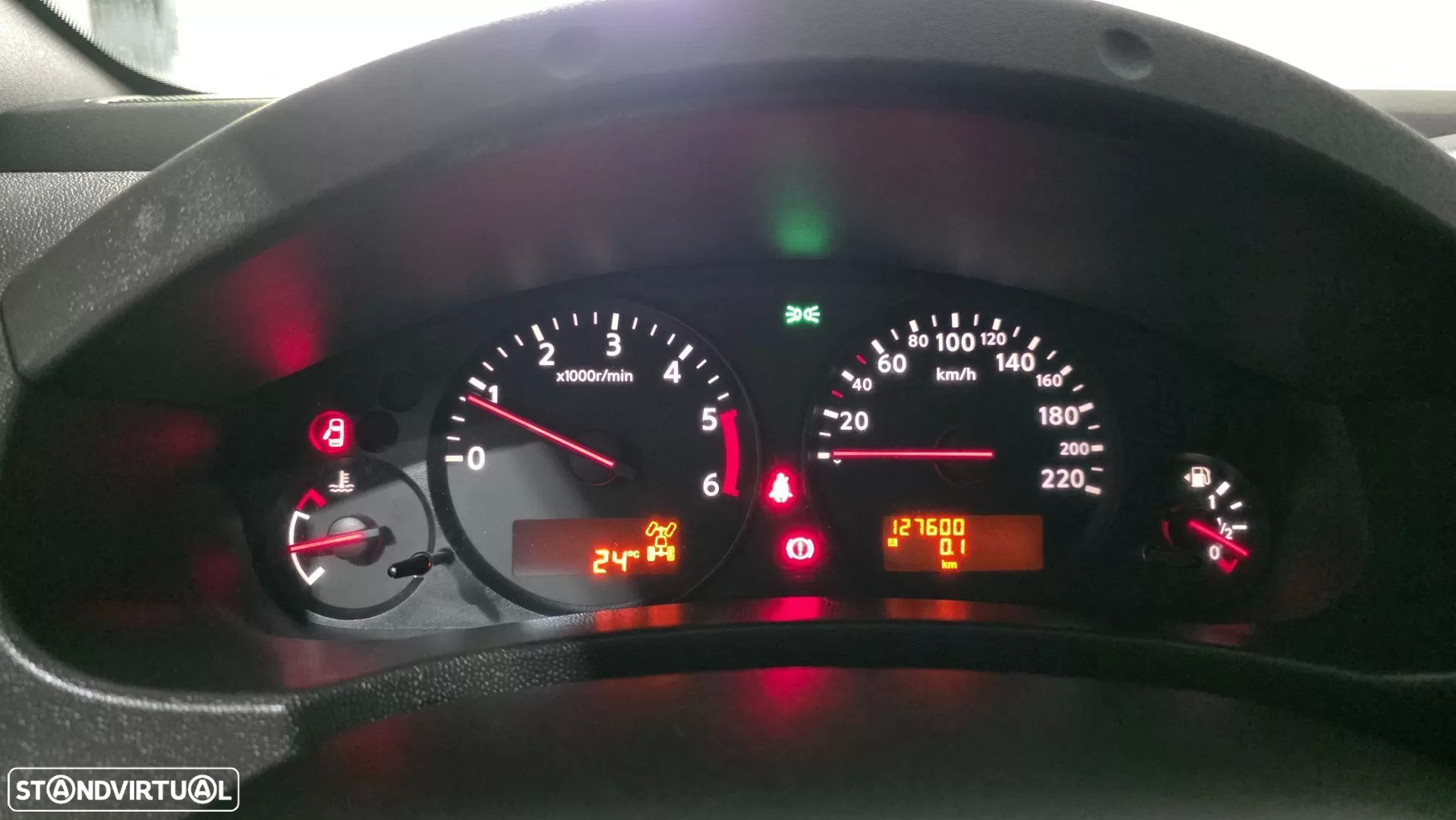 Nissan Navara 2.5 dCi CD LE Hi-Tech +P.Premium 4WD - 36