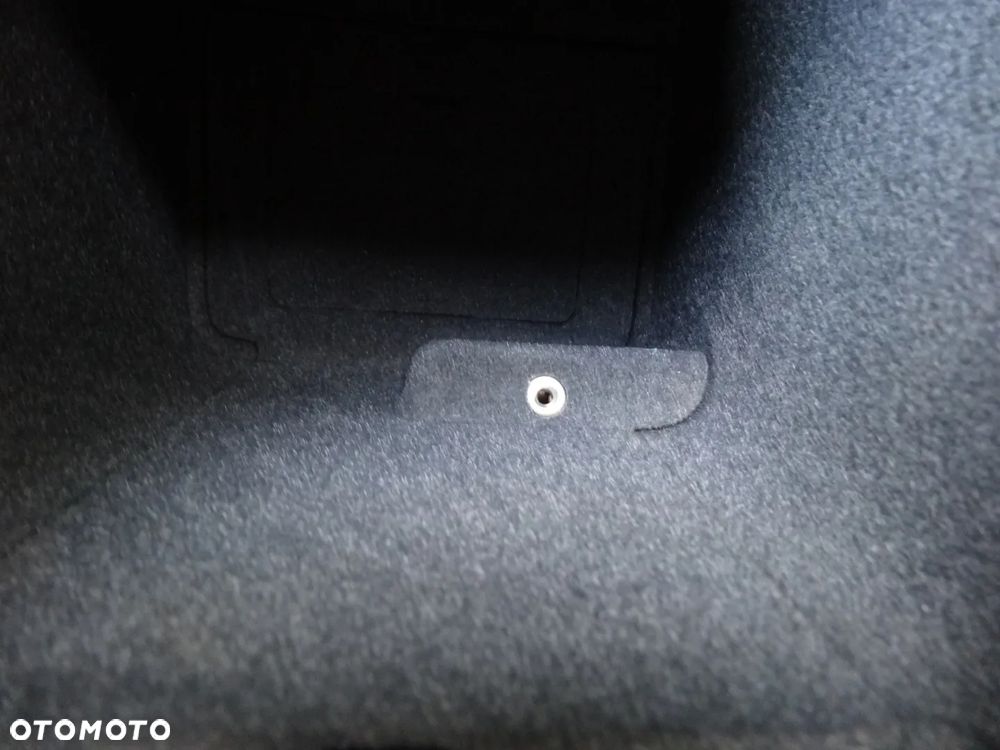 Volvo V50 2.0D DPF Momentum - 33