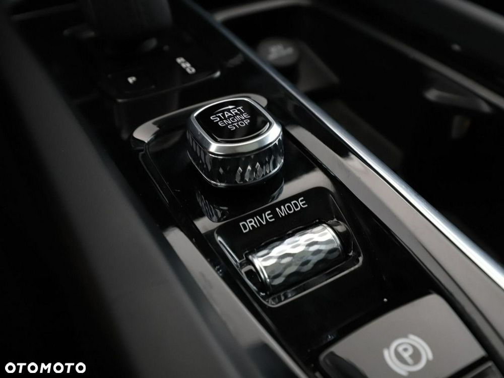 Volvo XC 60 T6 AWD Recharge Geartronic Inscription Expression - 32