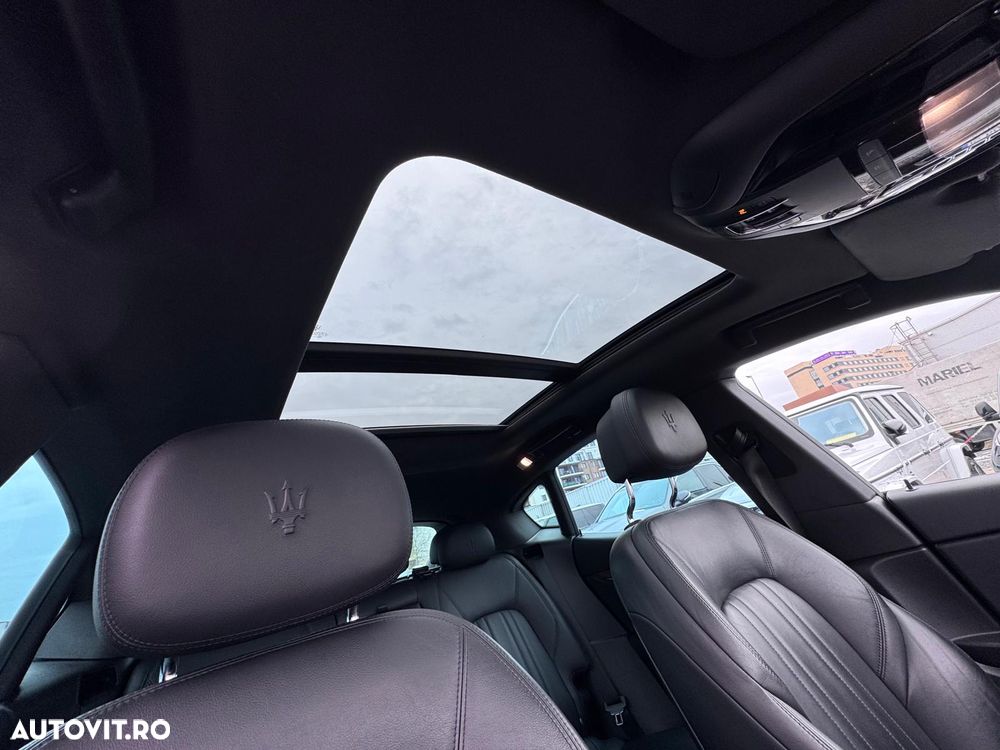 Maserati Levante S - 17