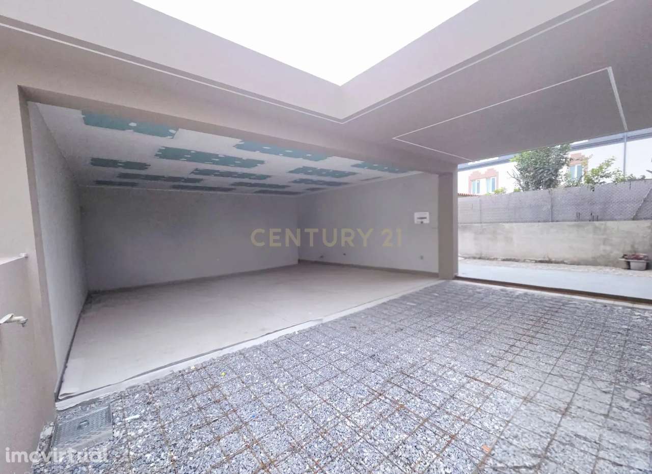 Moradia T4 com Piscina 3 - Em Construção – Centro da Póvoa de Varzim - Grande imagem: 3/36