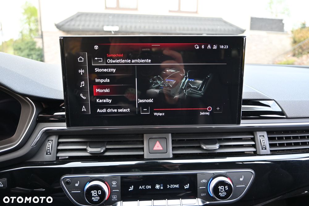 Audi A4 Avant 40 TFSI S tronic S line - 15