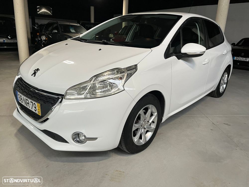 Peugeot 208 1.2 PureTech Allure - 1