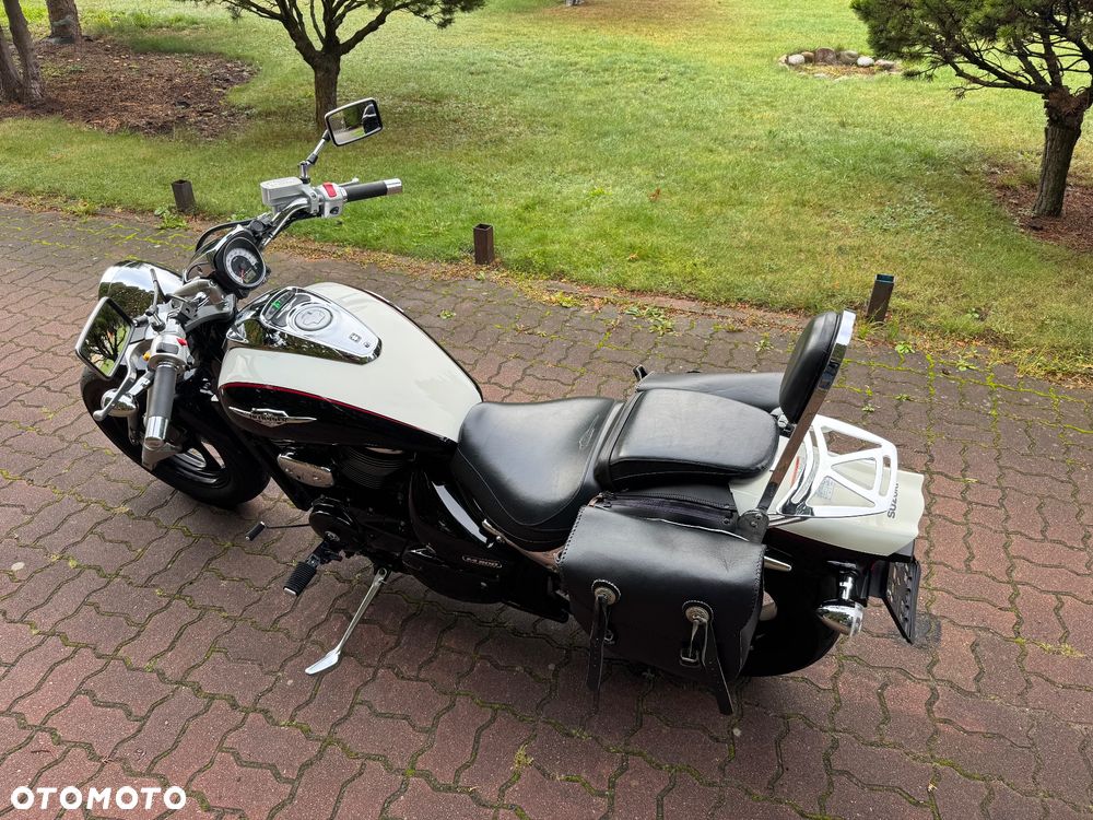 Suzuki Intruder - 6