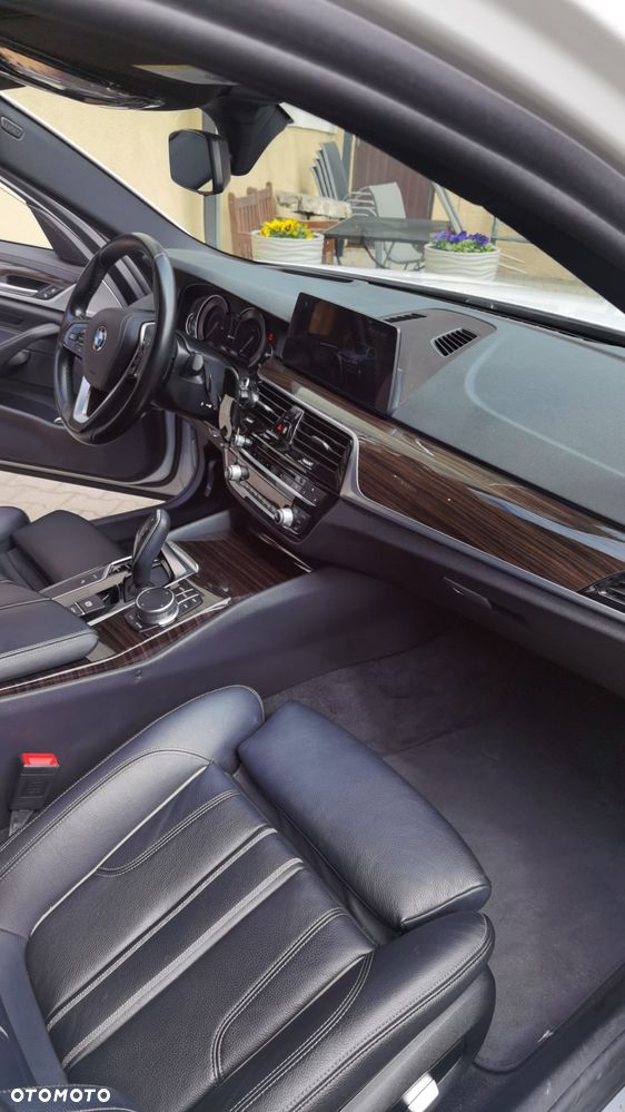 BMW Seria 5 530e iPerformance - 10