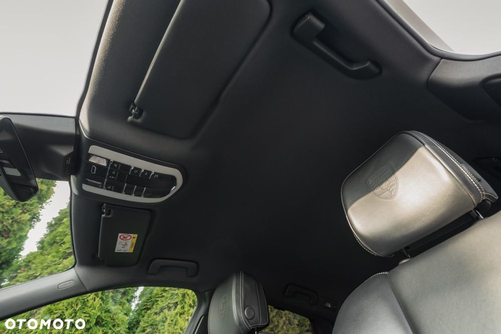 Porsche Macan T - 34