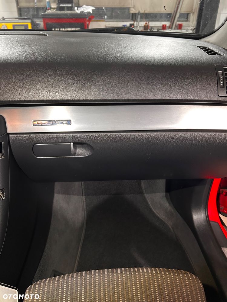 Audi A4 Avant 3.0 TDI Quattro - 16