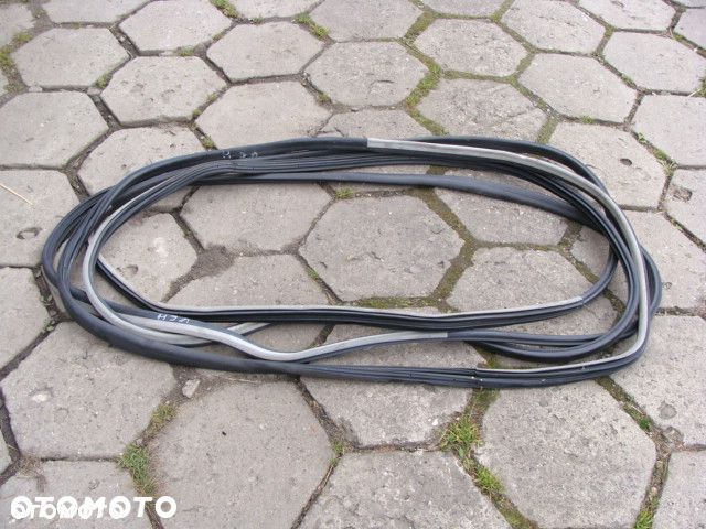 Uszczelka drzwi, klapy, pokrywy Opel Vectra C - 1