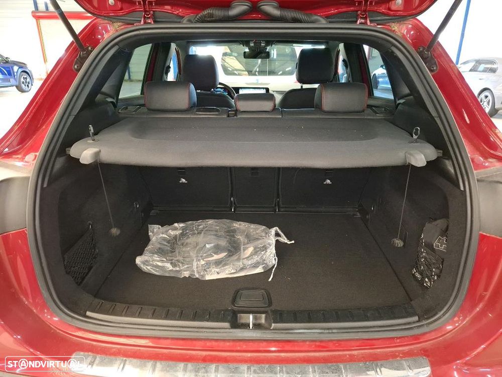 Mercedes-Benz GLA 250 e 8G-DCT AMG Line - 8