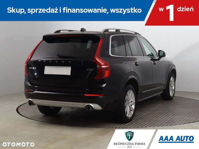 Volvo XC 90 - 7