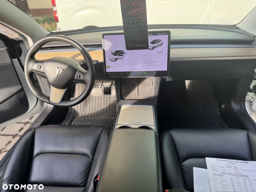 Tesla Model 3 Standard Range Plus - 2