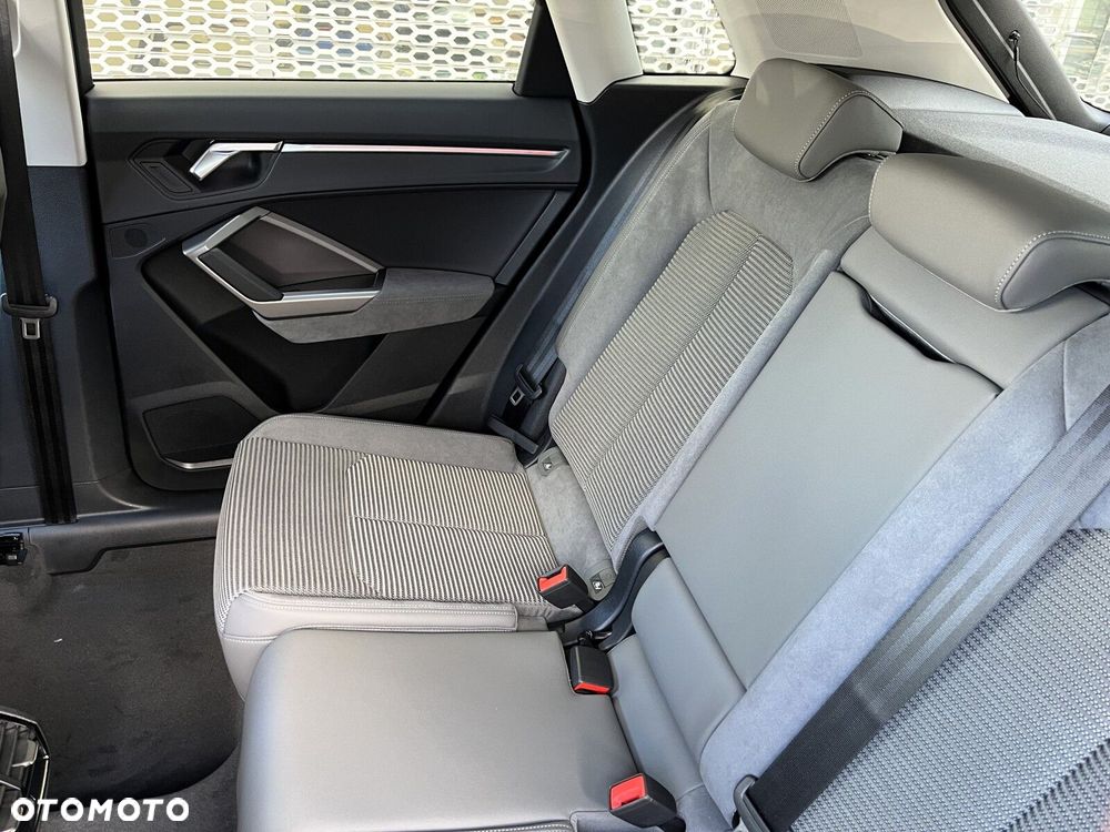 Audi Q3 - 23