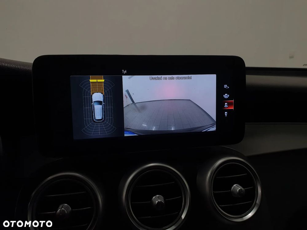 Mercedes-Benz GLC 300 de 4Matic 9G-TRONIC AMG Line Plus - 25