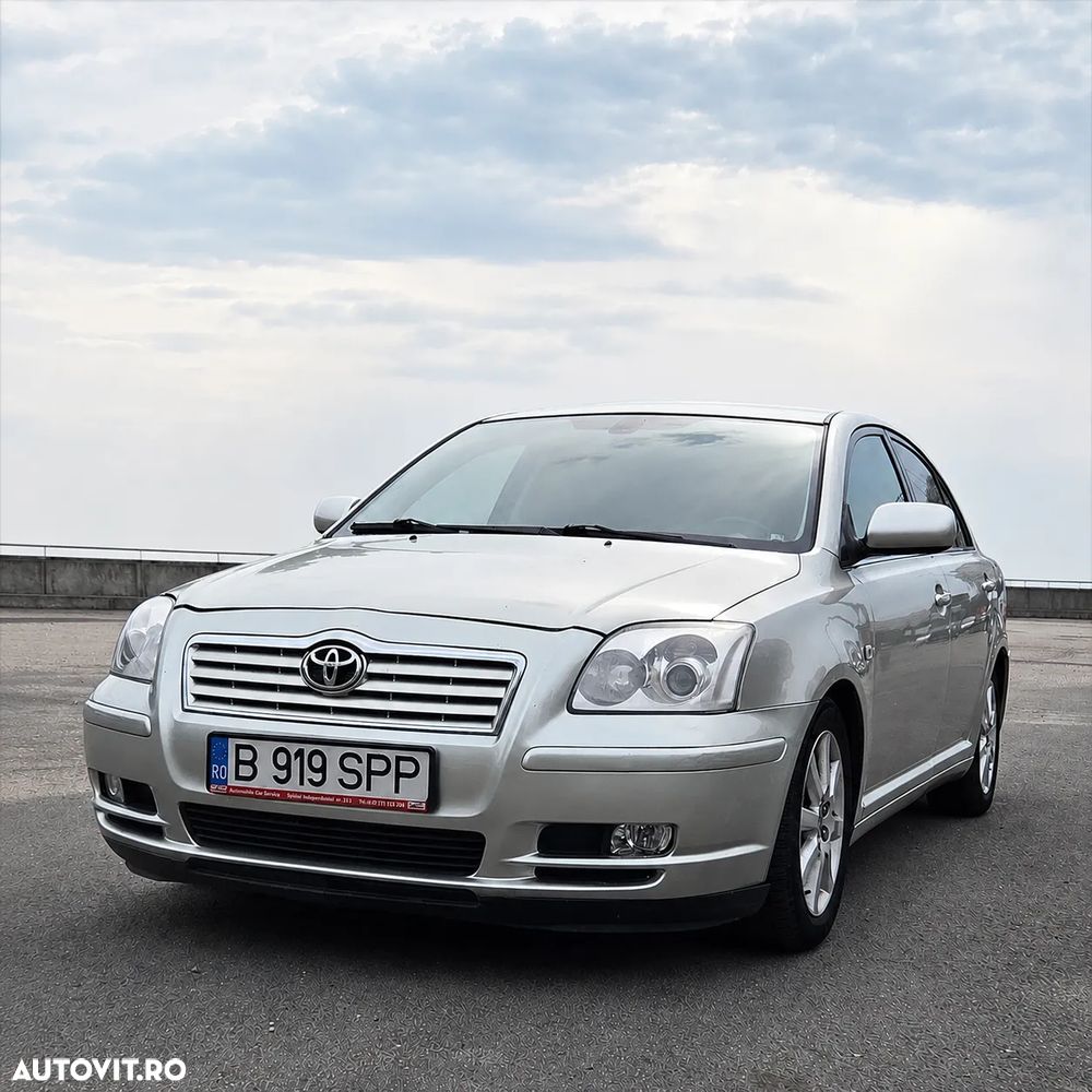 Toyota Avensis 1.8 Sdn. Sol - 1