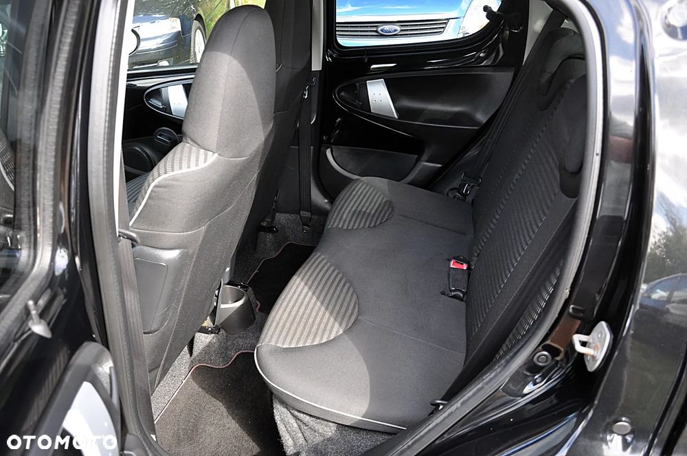 Peugeot 107 (70) 68 envy - 23
