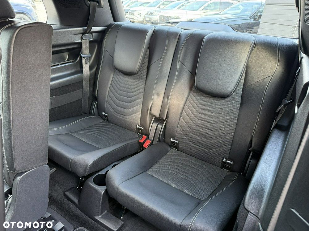Mercedes-Benz GLB 200 7G-DCT - 30