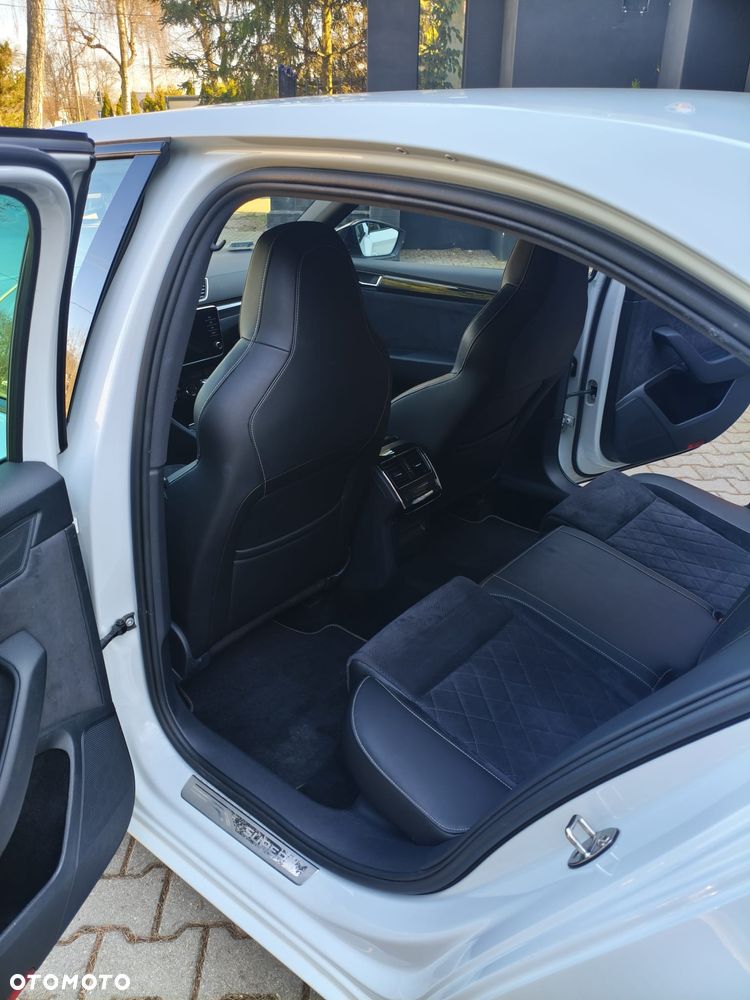 Skoda Superb 2.0 TSI 4x4 Sportline DSG - 8