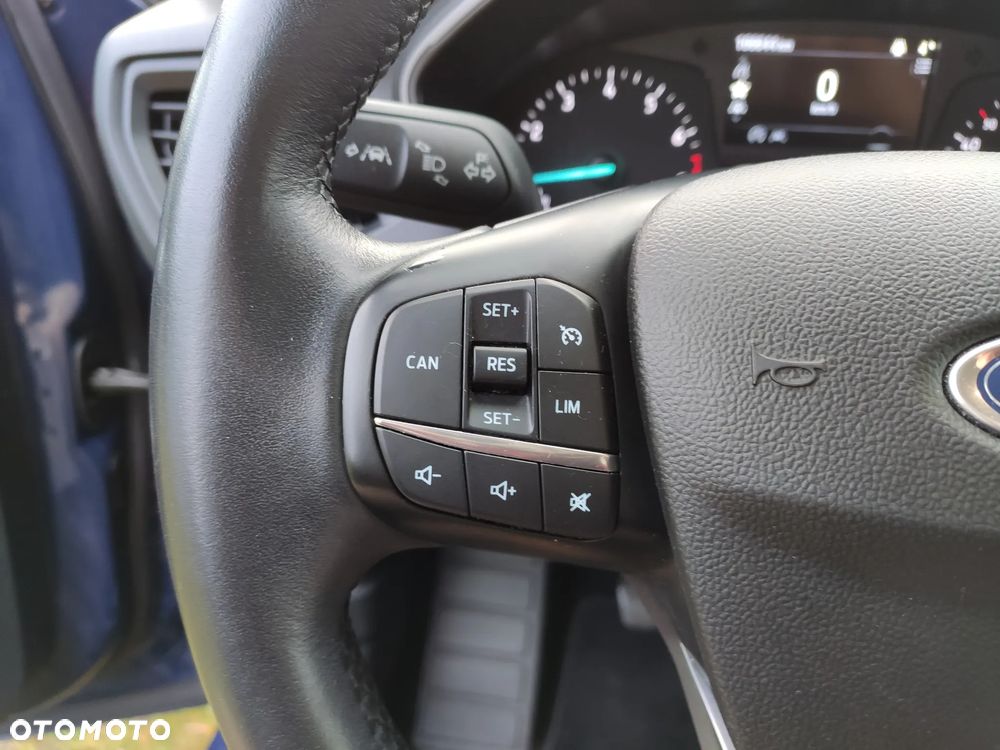 Ford Focus 1.0 EcoBoost Trend - 27