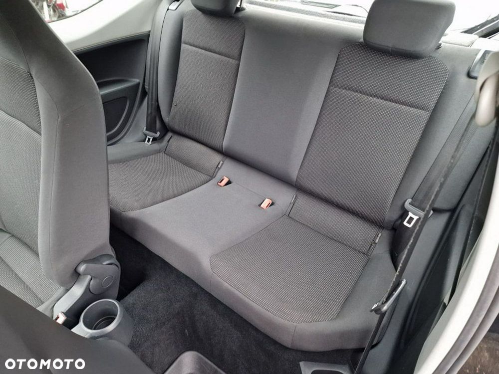 Volkswagen up! 1.0 street EU6 - 17