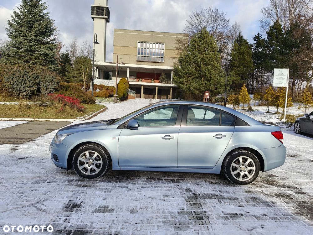 Chevrolet Cruze 2.0 LS - 9