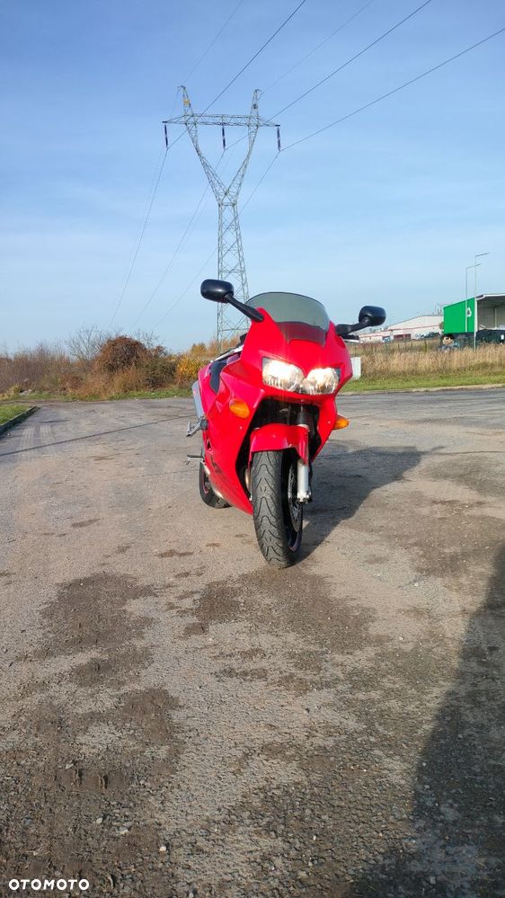 Honda VFR - 11