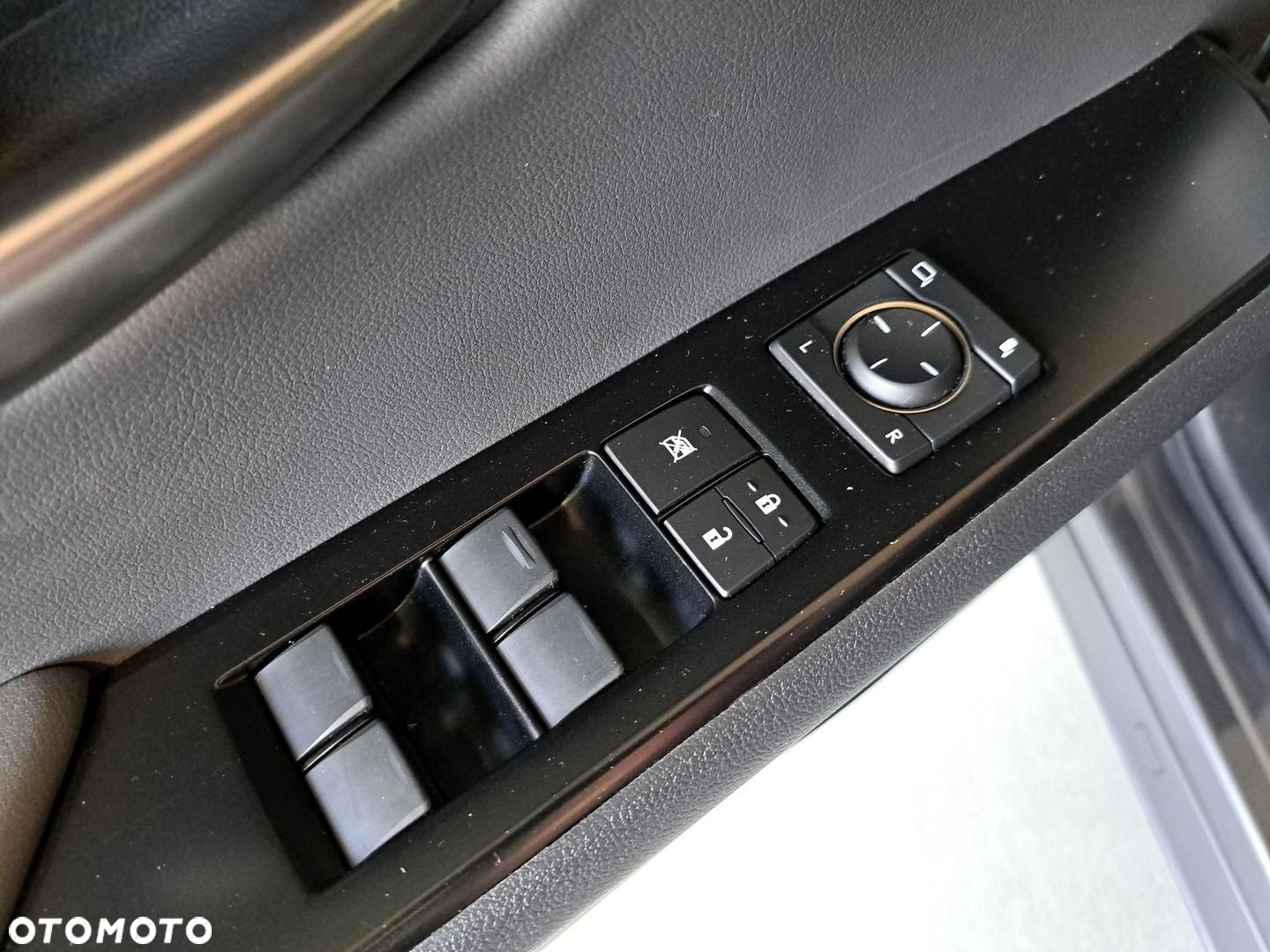 Lexus UX 250h GPF F Sport Design 2WD - 34