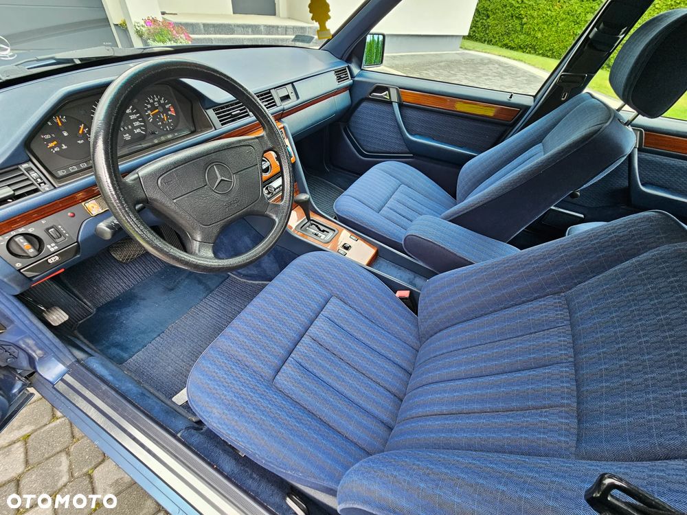 Mercedes-Benz W124 (1984-1993) - 14