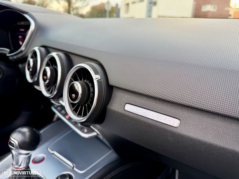 Audi TTS Roadster 2.0 TFSi quattro S Tronic - 33