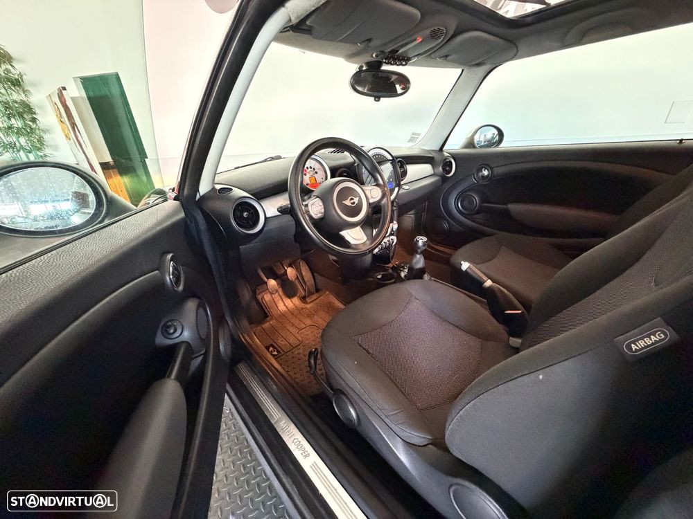 MINI 3 Portas Cooper D - 12
