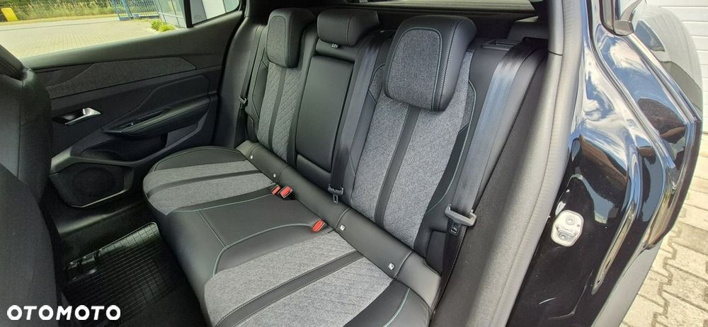 Peugeot 408 1.2 PureTech Allure S&S EAT8 - 22