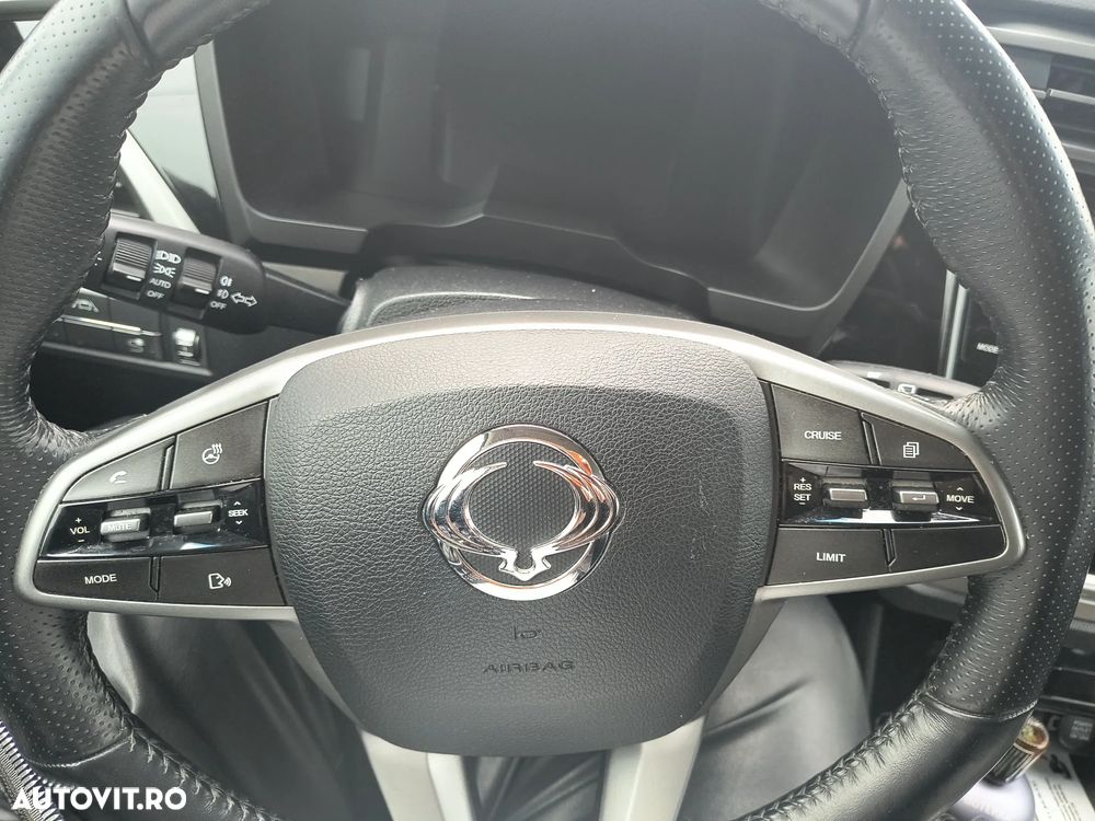 SsangYong Korando - 14