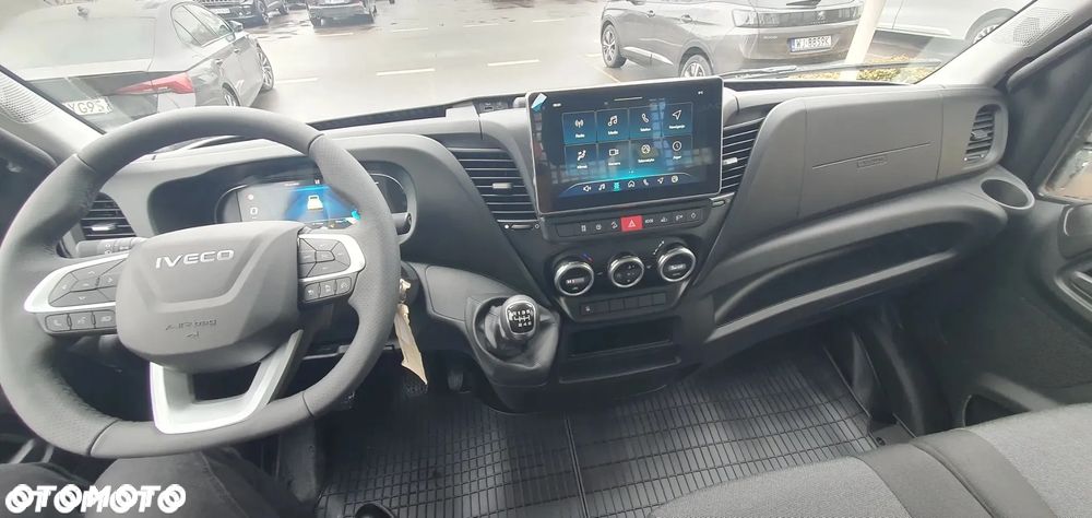 Iveco DAILY WYPRZEDAŻ DEALERA – zastosowanie pod 10 palet !!! - 4