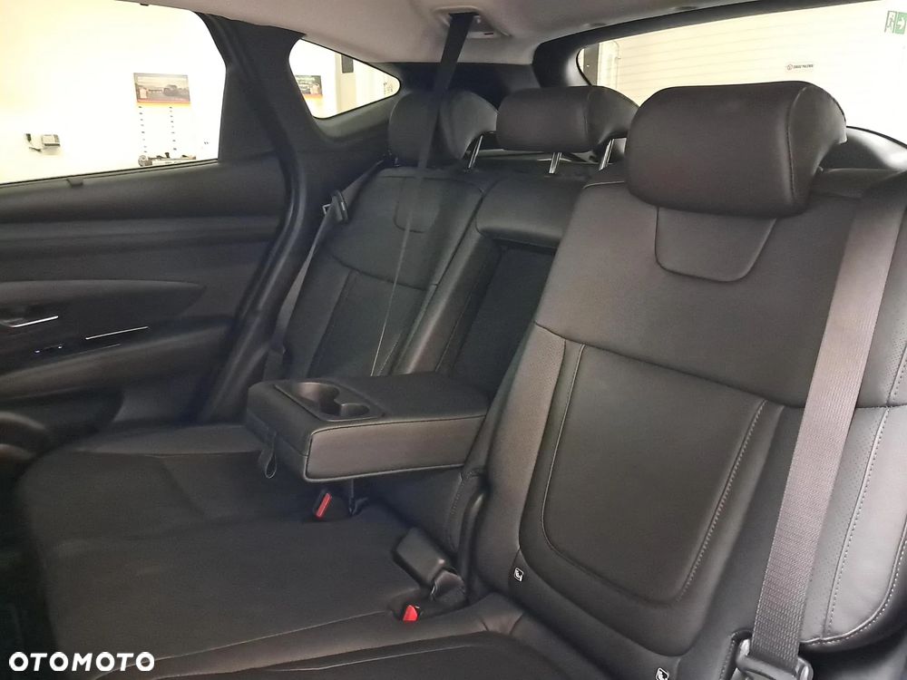 Hyundai Tucson 1.6 T-GDi HEV Platinum 2WD - 17