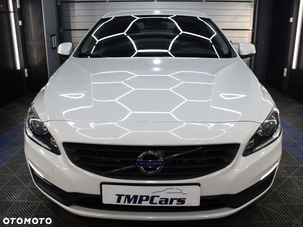 Volvo V60 T3 Drive-E Kinetic - 25