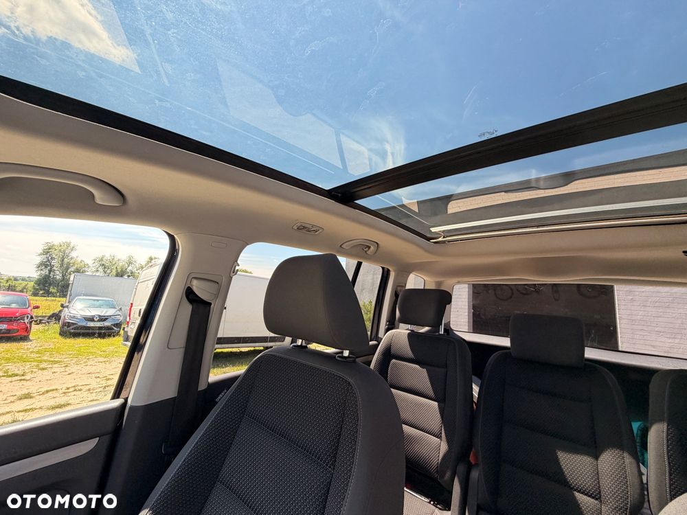 Volkswagen Touran 1.6 TDI DPF BlueMotion Technology DSG Highline - 32