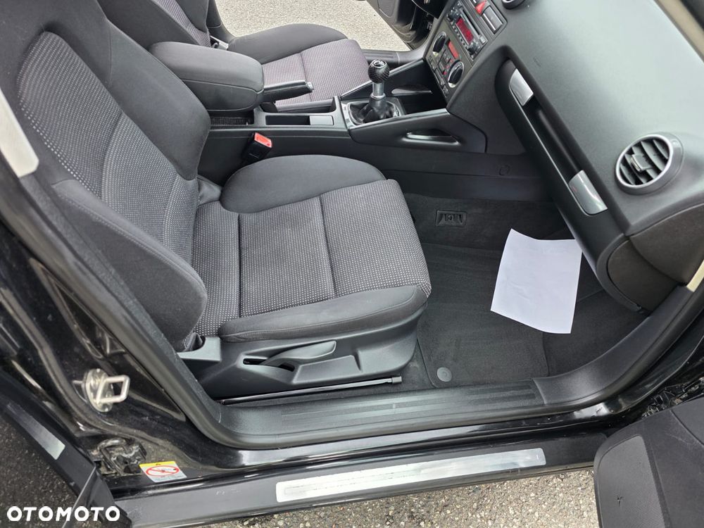 Audi A3 Sportback 2.0 FSI Ambiente - 40