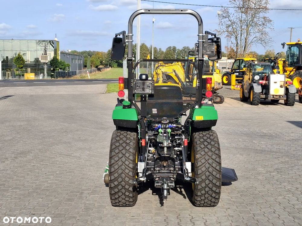 John Deere 2038 R - 4